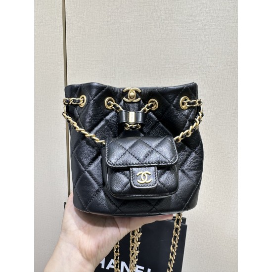 CHANEL BUCKET