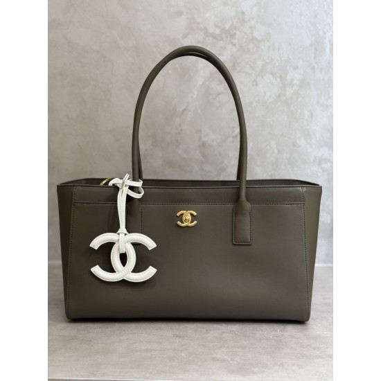 CHANEL TOTE SHOPPING BAG