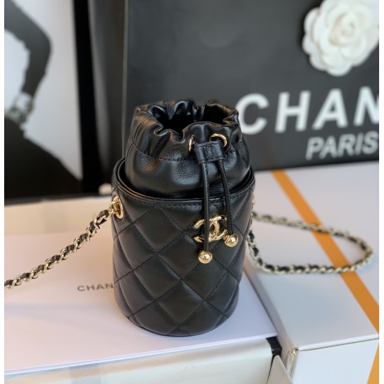 CHANEL BUCKET