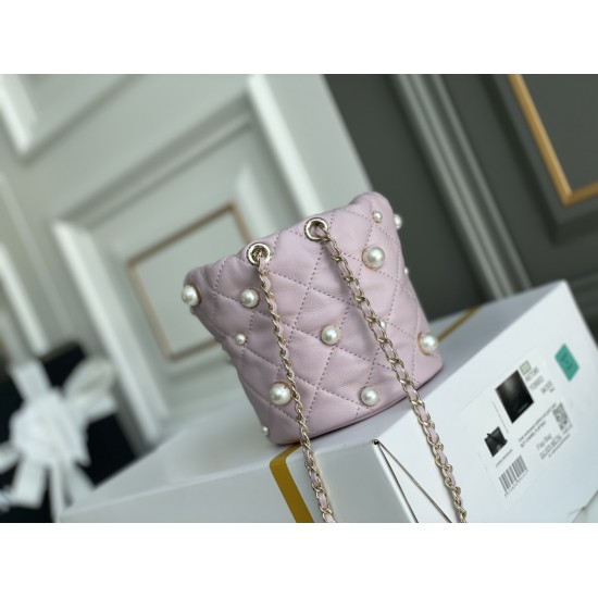 CHANEL BUCKET