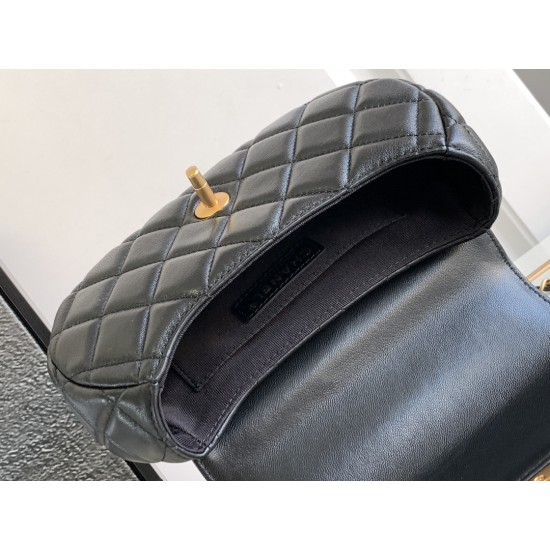 CHANEL COCO HANDLE
