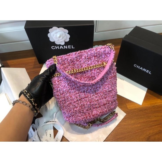 CHANEL BUCKET