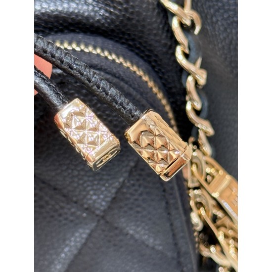 CHANEL BUCKET