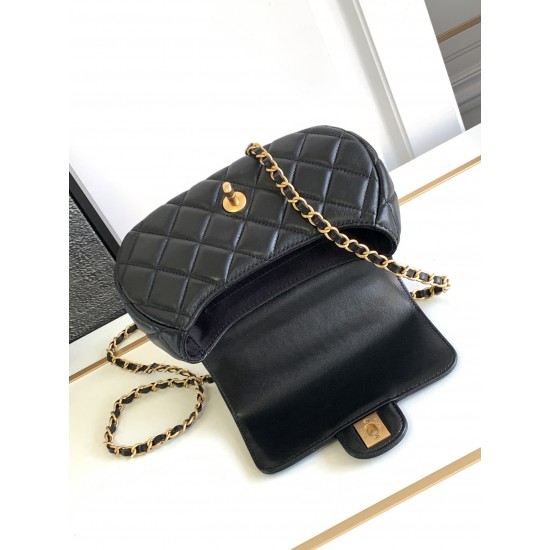 CHANEL COCO HANDLE