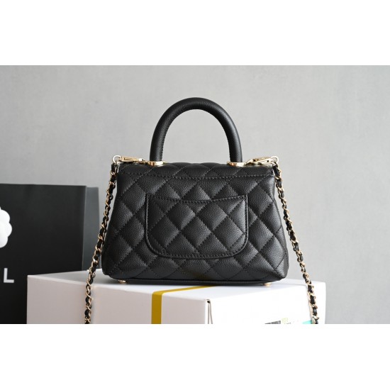 CHANEL COCO HANDLE
