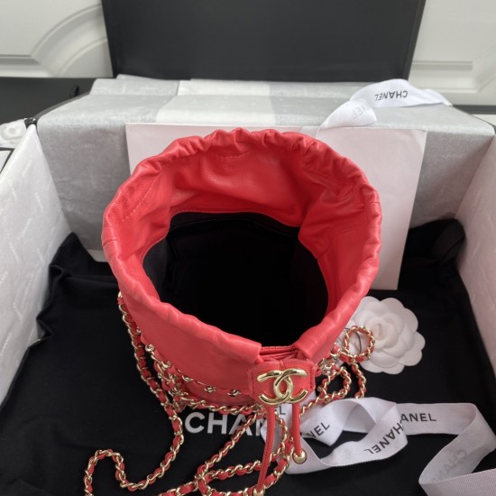 CHANEL BUCKET