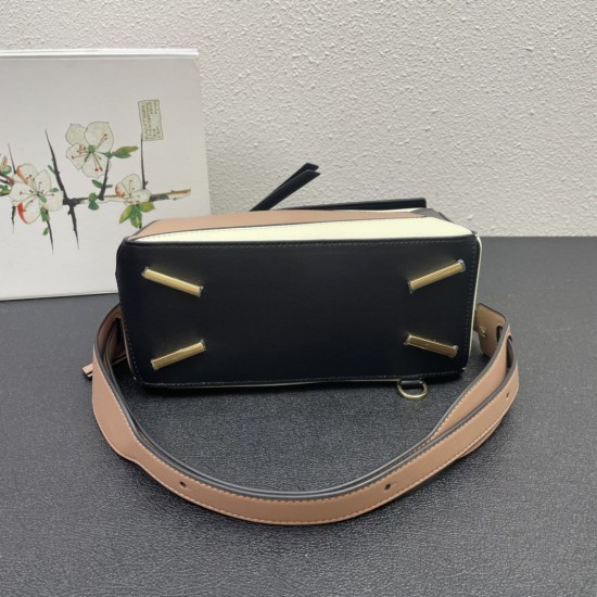 LOEWE bags