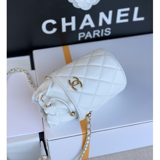 CHANEL BUCKET