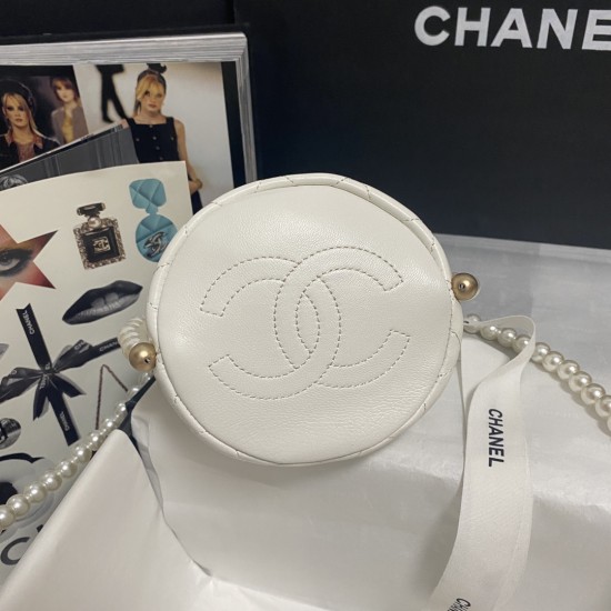 CHANEL BUCKET