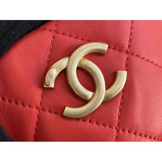 CHANEL BUCKET