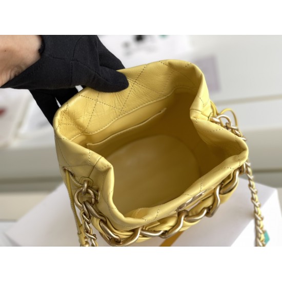 CHANEL BUCKET