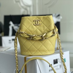 CHANEL BUCKET