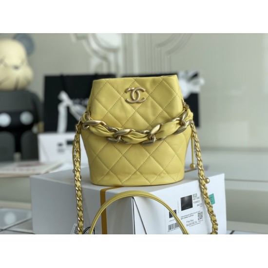 CHANEL BUCKET