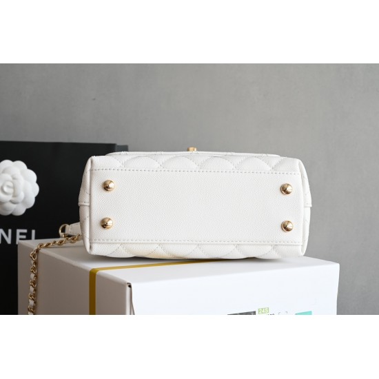 CHANEL COCO HANDLE