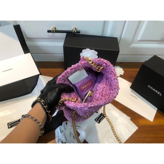 CHANEL BUCKET